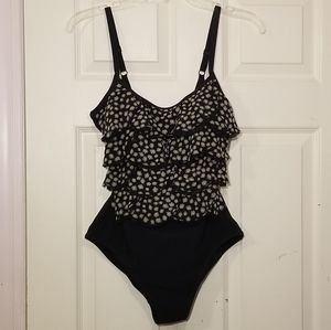 EUC Profile Flattering fit ruffle tiered one piece floral swimsuit